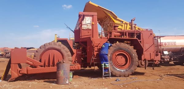 Repair Mining Equipment Image